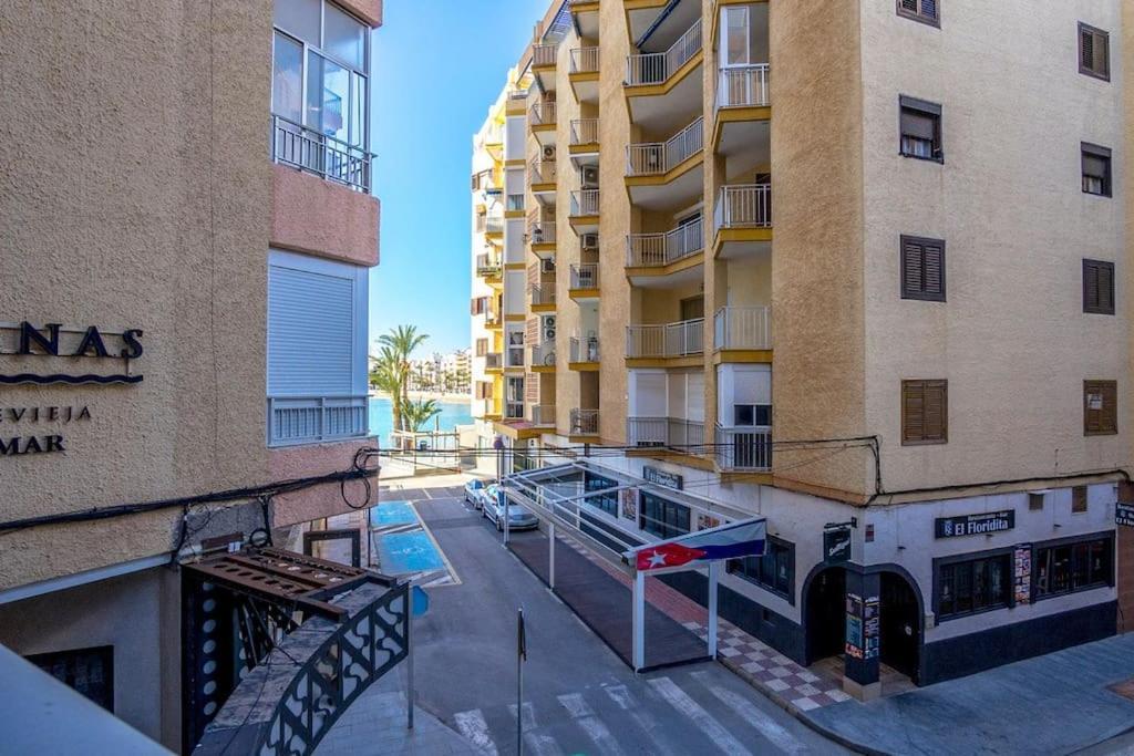 Studio Torravieja On Playa Del Cura Torrevieja Exteriör bild